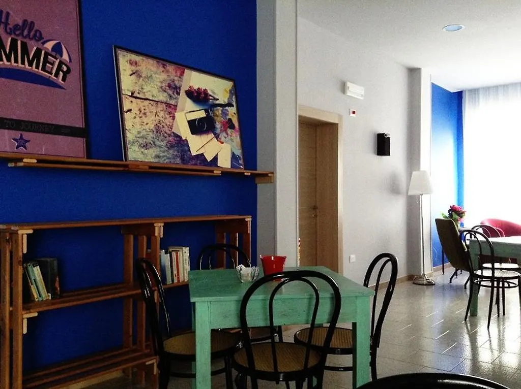 Hotel Byron Solo Per Giovani Riccione Italy