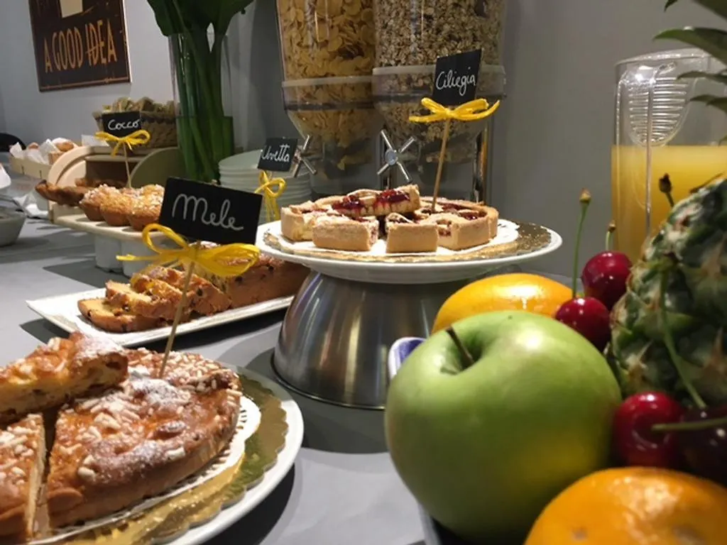 Hotel Byron Solo Per Giovani Riccione