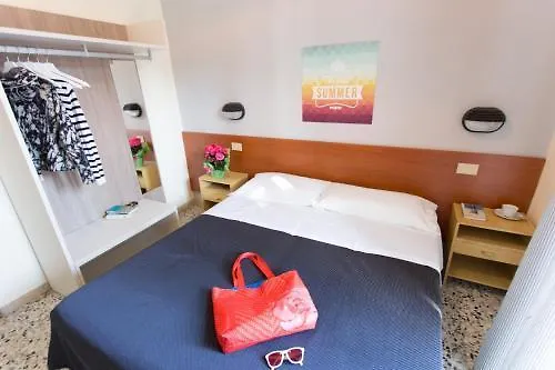 Hotel Byron Solo Per Giovani Riccione Italy