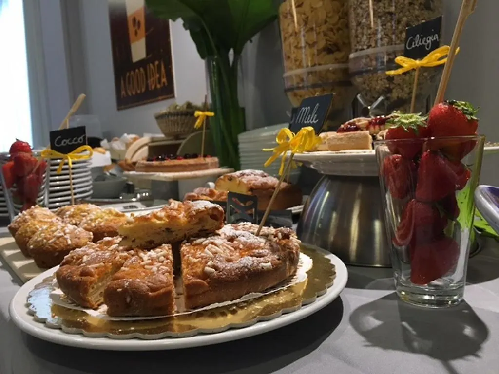 Hotel Byron Solo Per Giovani Riccione