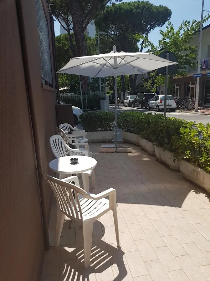 Hotel Byron Solo Per Giovani Riccione 2*,  Italy